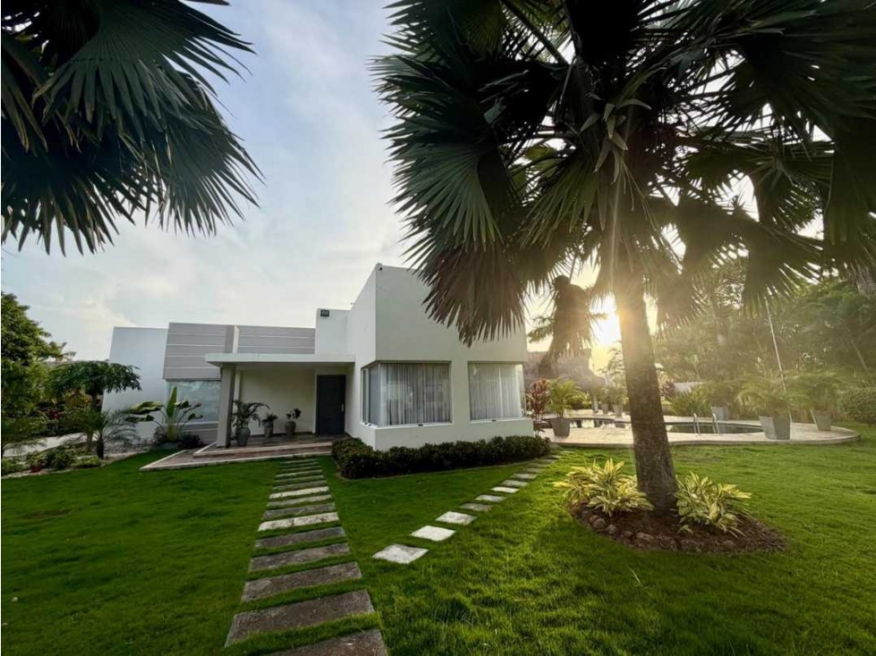 Casa en venta en conjunto cerrado en el retiro de los indios