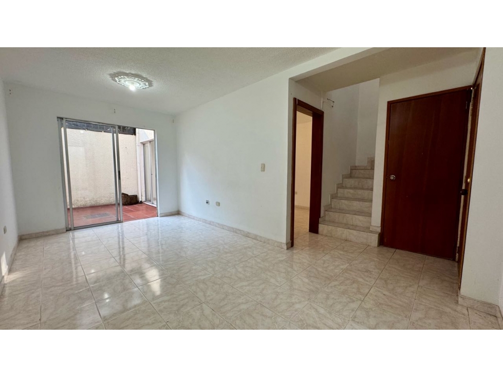 Casa en venta en conjunto residencial - Barrio Las Mercedes Palmira