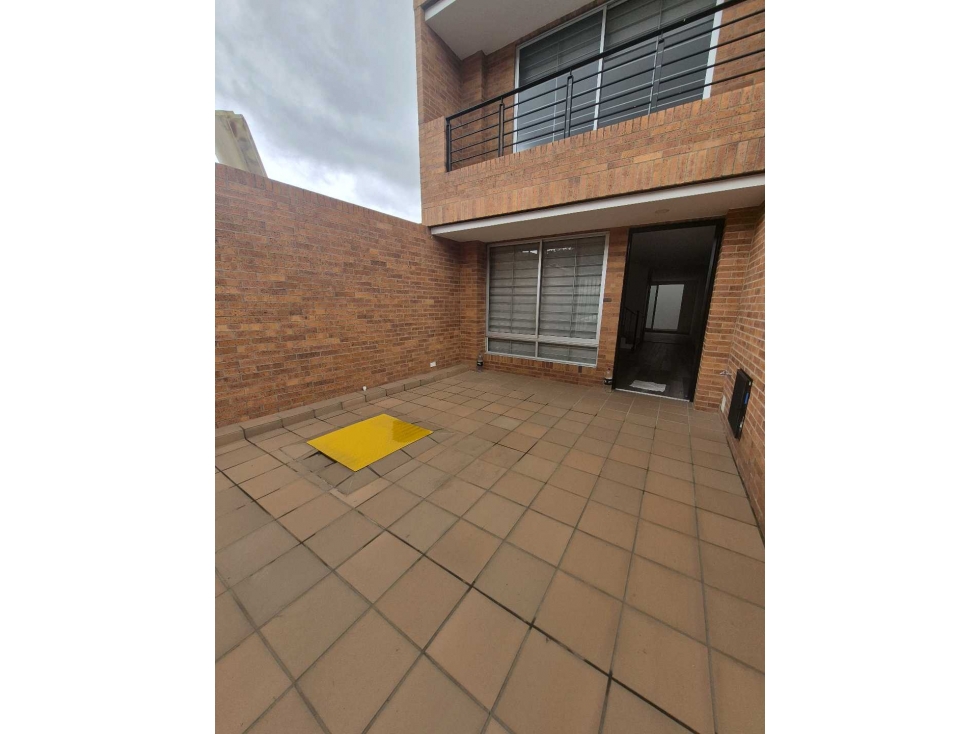 Casa en venta en Cota con Leasing Habitacional