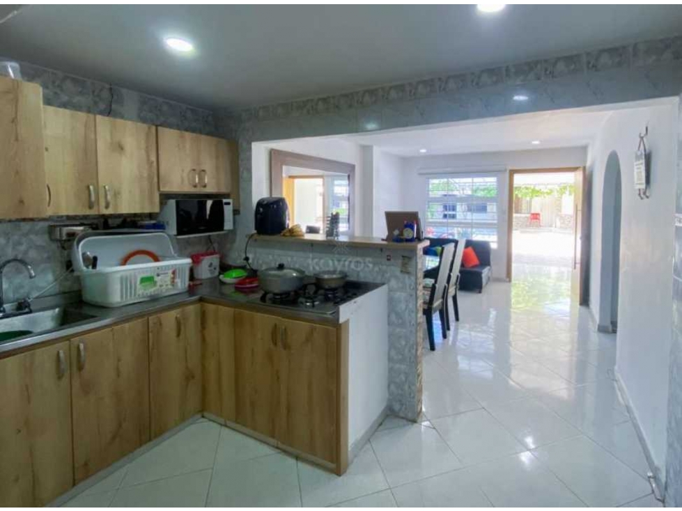 CASA GRANDE EN VENTA EN CUNDAMA MONTERIA