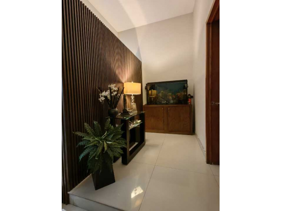 Casa en Venta en Cumbres 5o Sector Ideal Negocio en Monterrey — foto 2