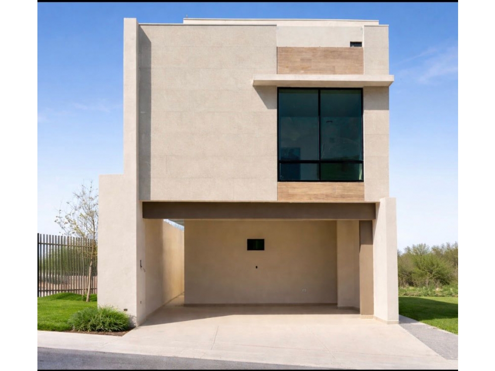 Casa en venta en Cumbres arriba Leones equipada Garcia