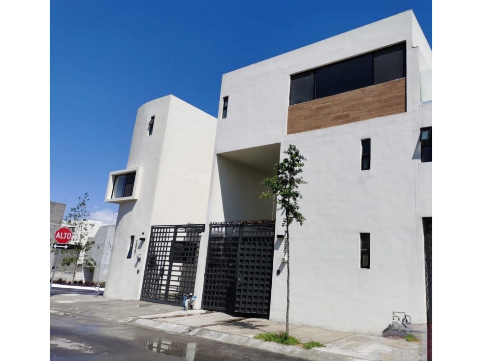 Casa en venta en Cumbres Ayucca Residencial en García - 1