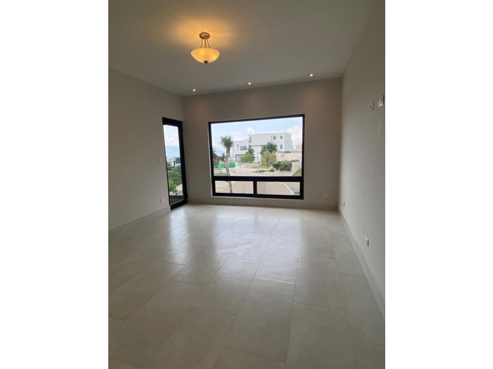 Casa en Venta en Cumbres Elite Premier frente parque sotano y terraza — foto 2
