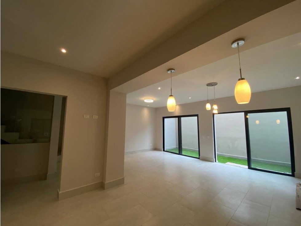 Casa en Venta en Cumbres Elite Premier frente parque sotano y terraza — foto 3
