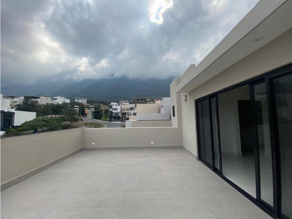 Casa en Venta en Cumbres Elite Premier frente parque sotano y terraza — foto 4