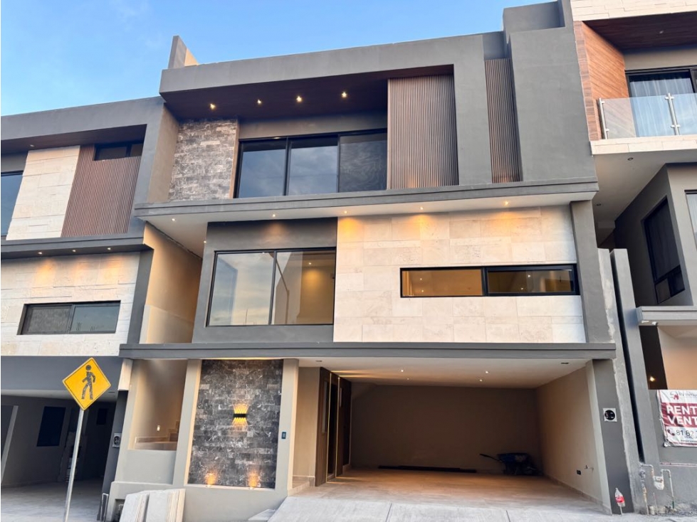 Casa en Venta en Cumbres Elite Premier Sector Everest, Monterrey