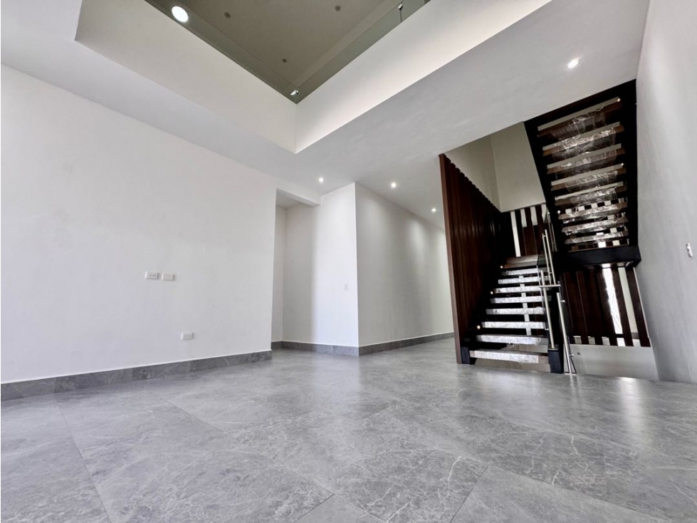Casa en venta en Cumbres Elite Premier sótano equipada en Monterrey — foto 4