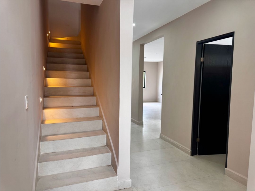 Casa en Venta en Cumbres Elite Premier con sotano Garcia — foto 2