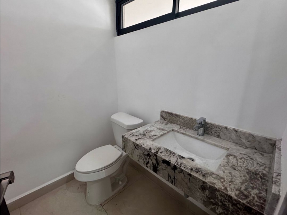 Casa en Venta en Cumbres Elite Premier con sotano Garcia — foto 3