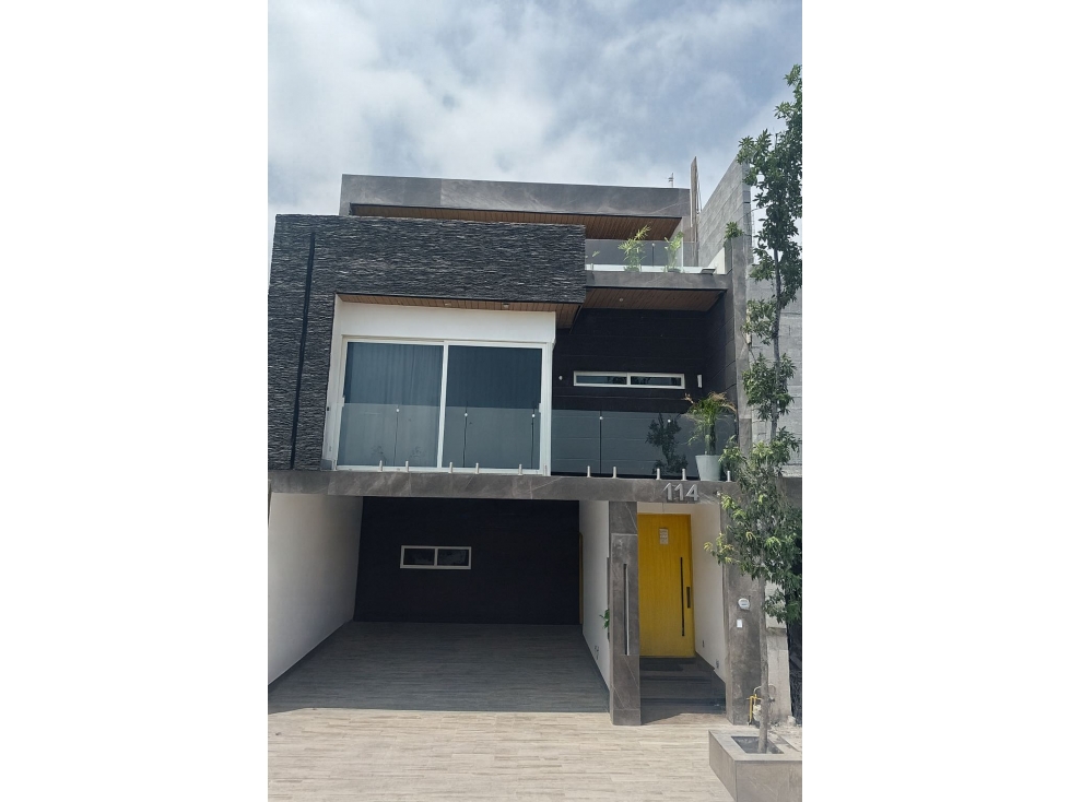 Casa en venta en Cumbres Magnolia en Monterrey
