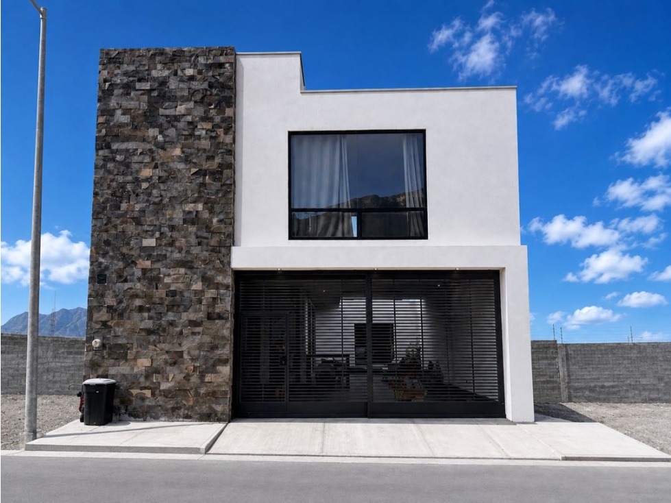 Casa en Venta en Cumbres Mirador Residencial frente parque en Garcia — foto 2