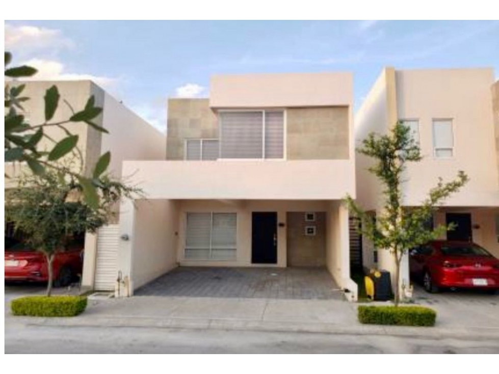 Casa en venta equipada y amueblada en Dream Lagoons en Apodaca