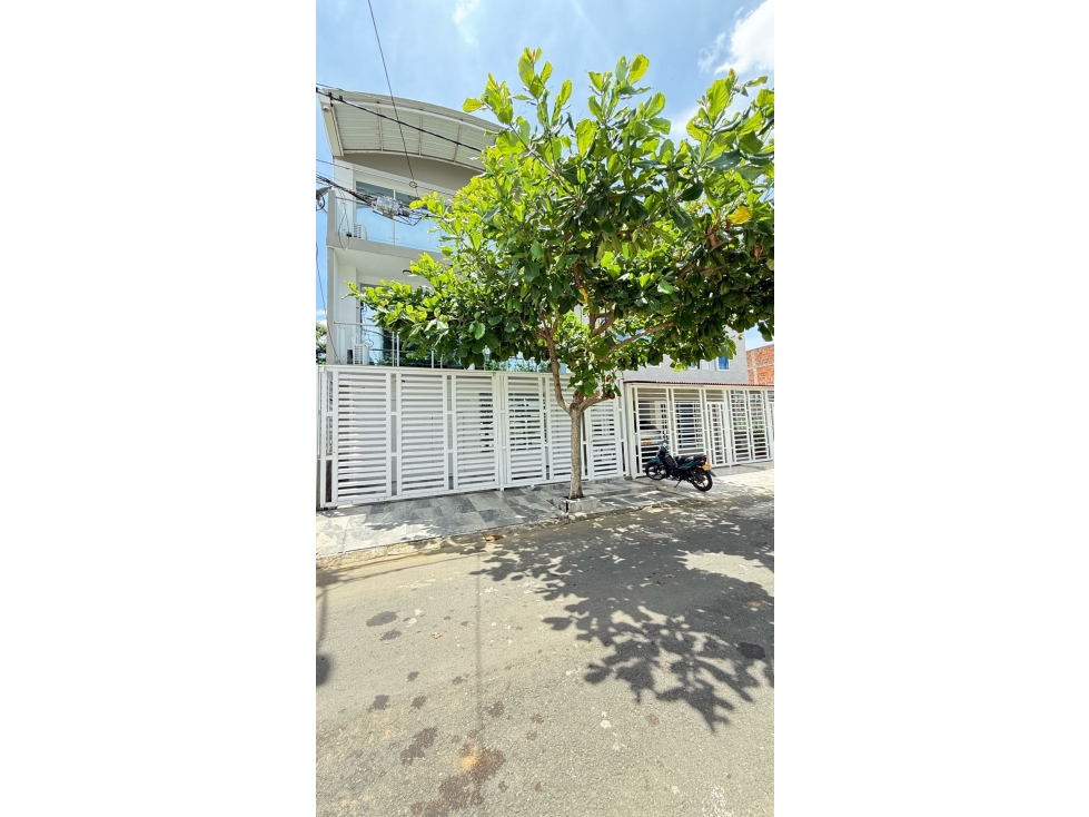 CASA EN VENTA EN EL BARRIO ANTURIOS SECTOR DE ALFAGUARA JAMUNDI — foto 2