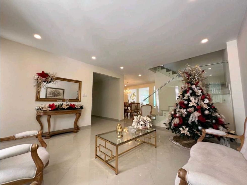 CASA EN VENTA EN EL BARRIO LA CASTELLANA EN MONTERIA — foto 2