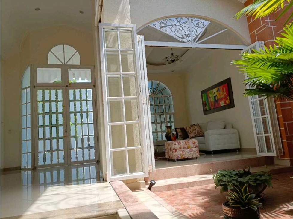 CASA EN VENTA EN EL BARRIO LA CASTELLANA EN MONTERIA — foto 2