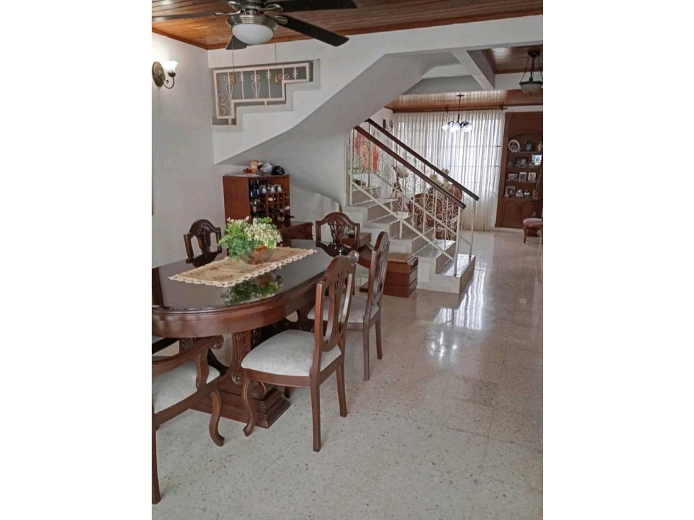 CASA EN VENTA EN EL BARRIO LA CASTELLANA EN MONTERIA — foto 3