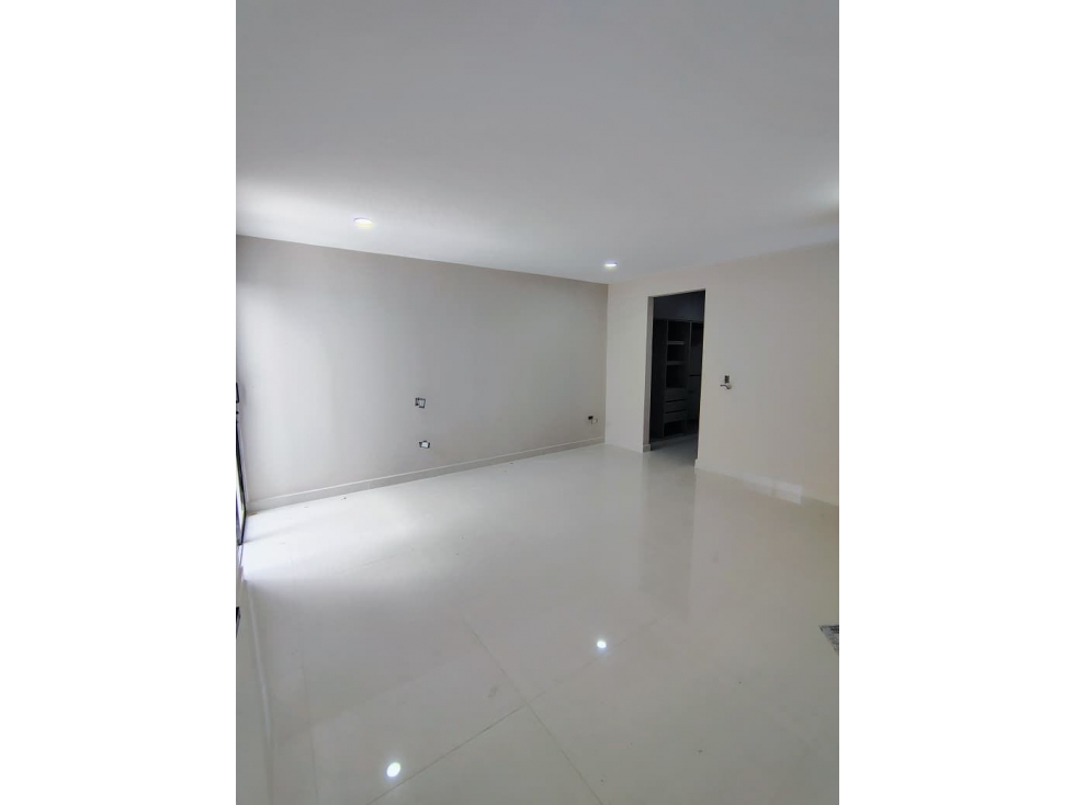 Casa CON PISCINA en Venta en el barrio la castellana en Montería — foto 2