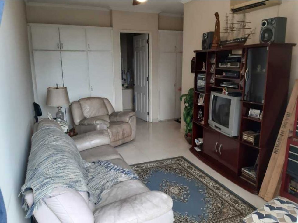 APARTAMENTO EN EL CANGREJO PH TERRANOVA 3REC 3B CBE 232M2 VACIO — foto 6