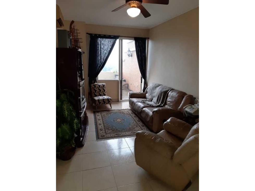 APARTAMENTO EN EL CANGREJO PH TERRANOVA 3REC 3B CBE 232M2 VACIO — foto 5