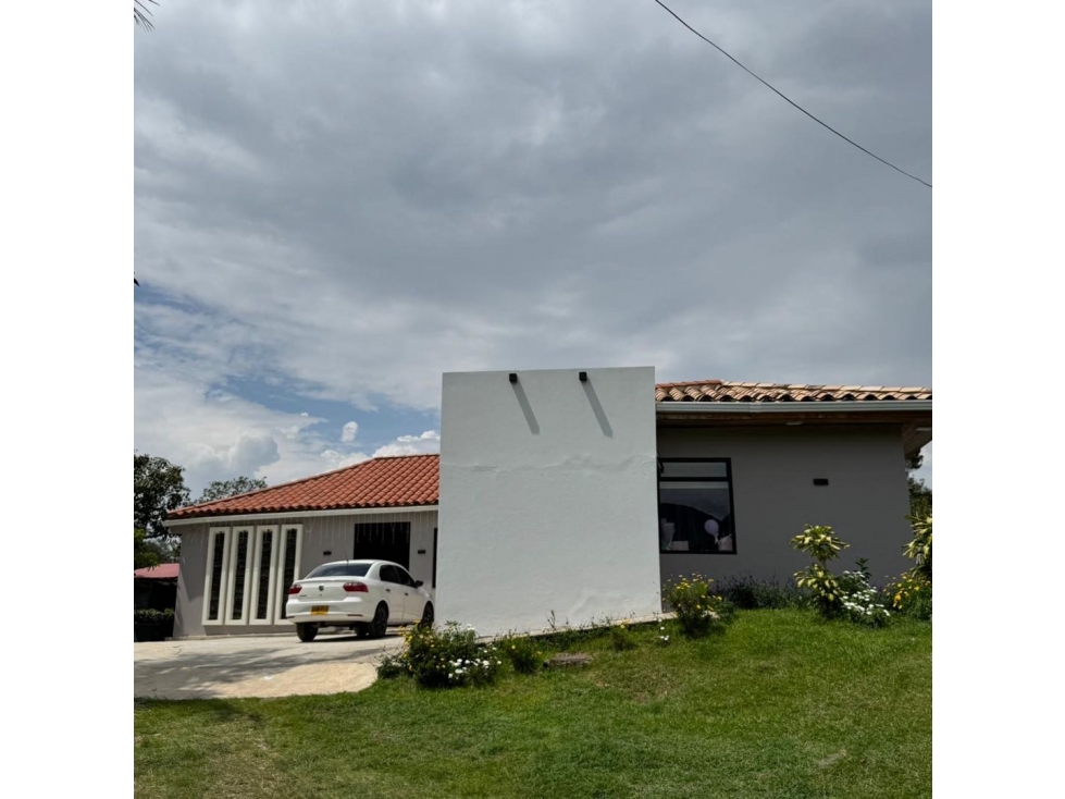 CASA EN VENTA EN EL CARMEN DE VIBORAL/ EL CANADA — foto 3