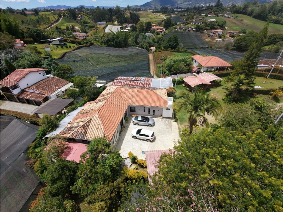 CASA EN VENTA EN EL CARMEN DE VIBORAL/ EL CANADA — foto 5