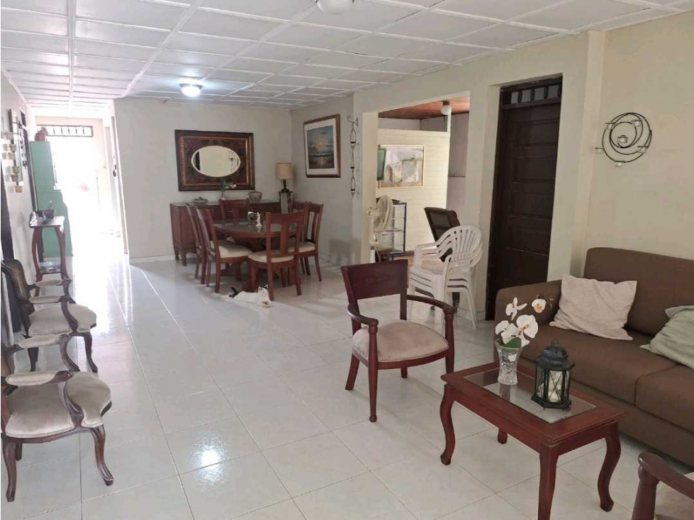CASA EN VENTA EN EL CENTRO DE MONTERIA
