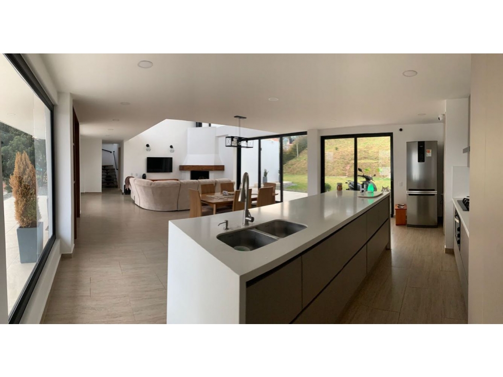 CASA EN VENTA EN EL ESCOBERO PARTE ALTA ENVIGADO — foto 2
