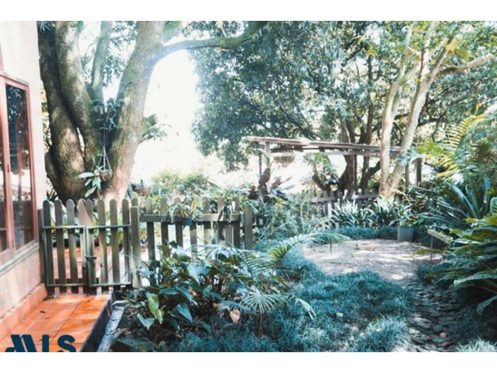 Casa en venta en El Esmeraldal, Envigado — foto 2