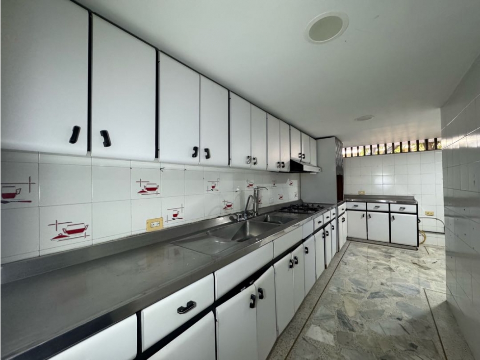 CASA EN VENTA EN EL NORTE DE CALI (JP)