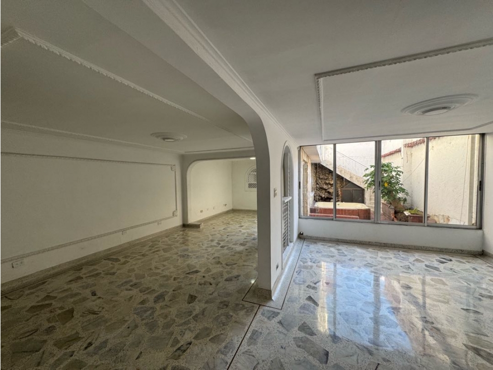 CASA EN VENTA EN EL NORTE DE CALI (JP) — foto 2