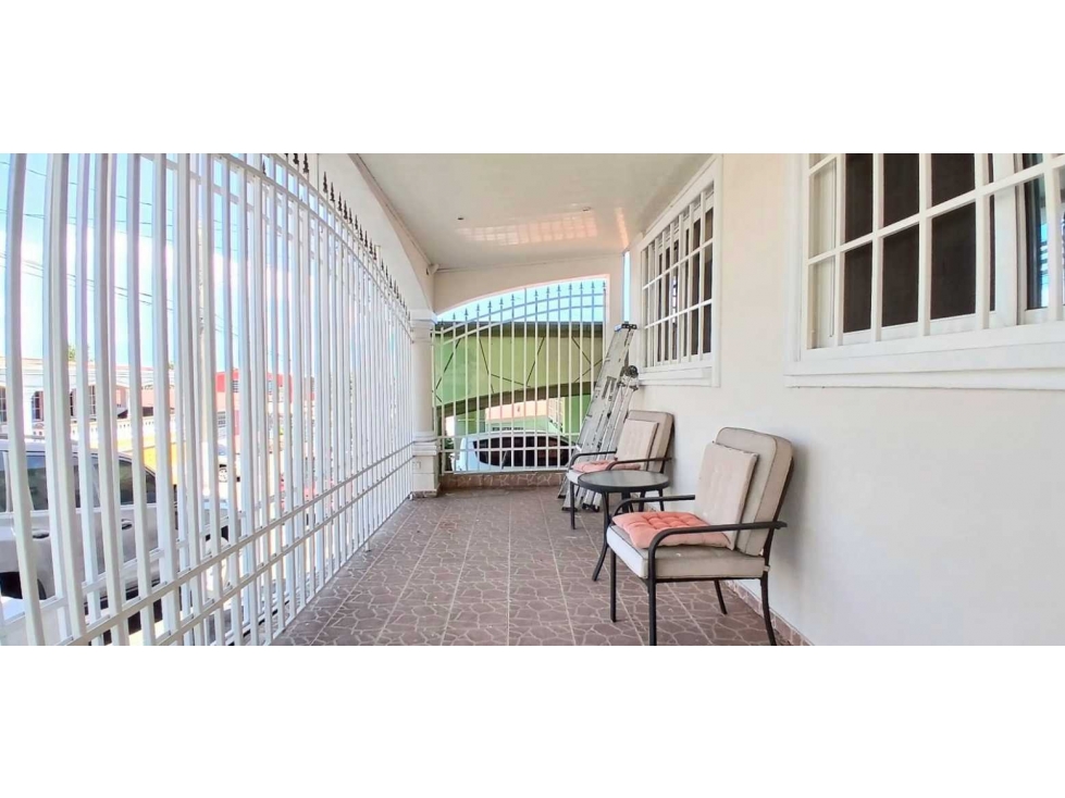 CASA EN VENTA EN EL PH LAS LOMAS EN VILLALUCRE, A 2 MINUTOS DEL METRO — foto 3