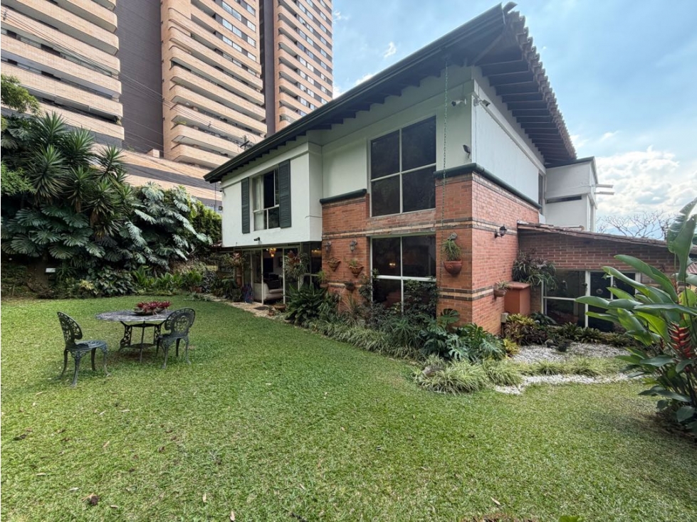 Casa en venta en el Poblado