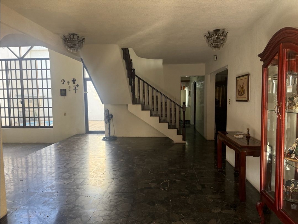 CASA EN VENTA EN EL ROBLE SAN NICOLAS DE LOS GARZA 4 RECAMARAS Y ALBER - 2