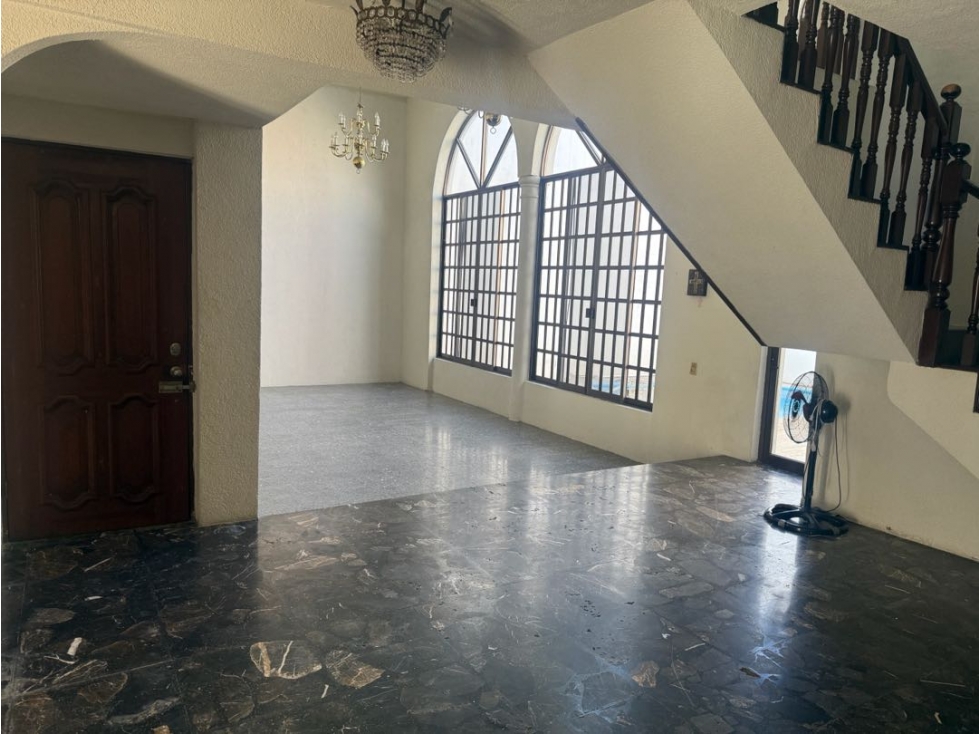 CASA EN VENTA EN EL ROBLE SAN NICOLAS DE LOS GARZA 4 RECAMARAS Y ALBER - 3