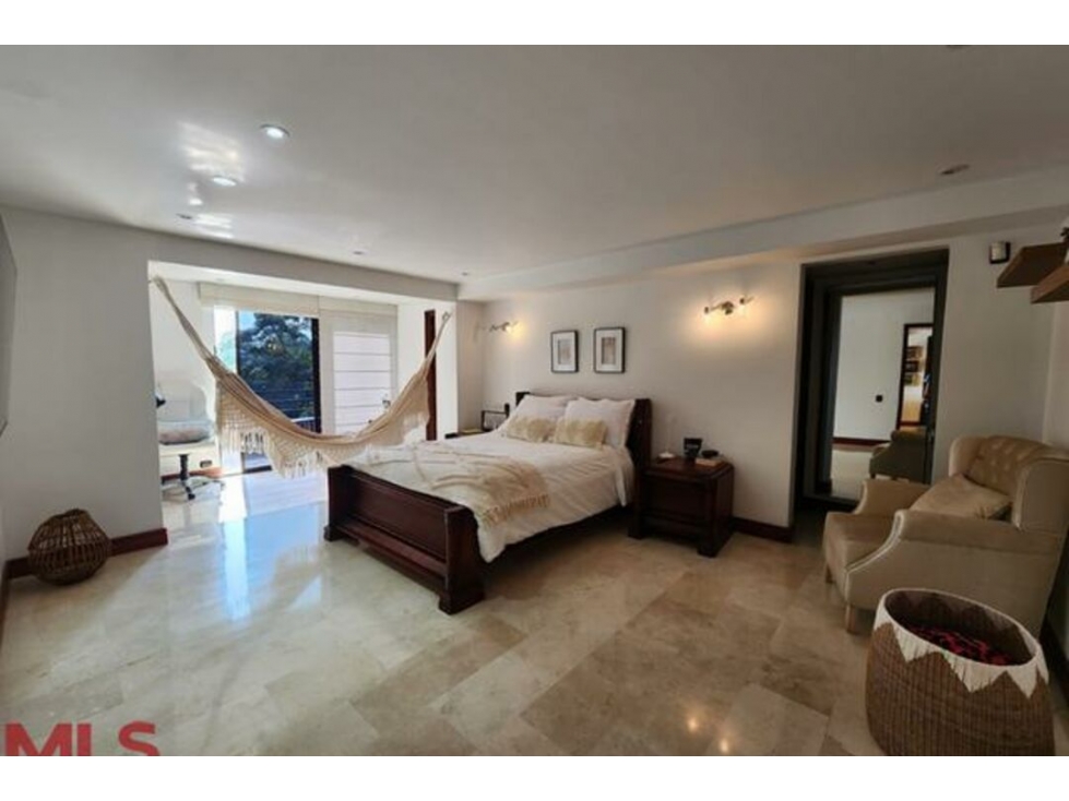 Casa en venta en El Tesoro, Medellín — foto 5