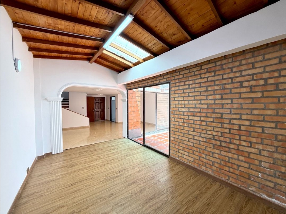 Casa en venta en Envigado | 204 m² | 4 habitaciones | 2 niveles — foto 5