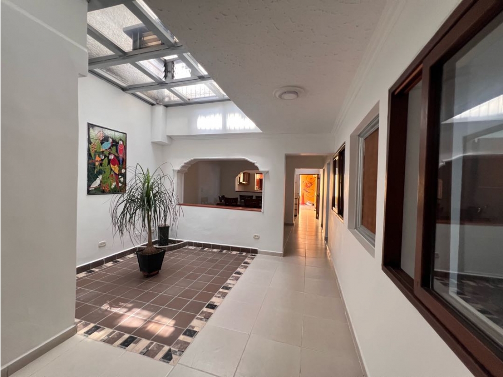 CASA EN VENTA EN ENVIGADO BARRIO MESA PRIMER PISO CON PATIO