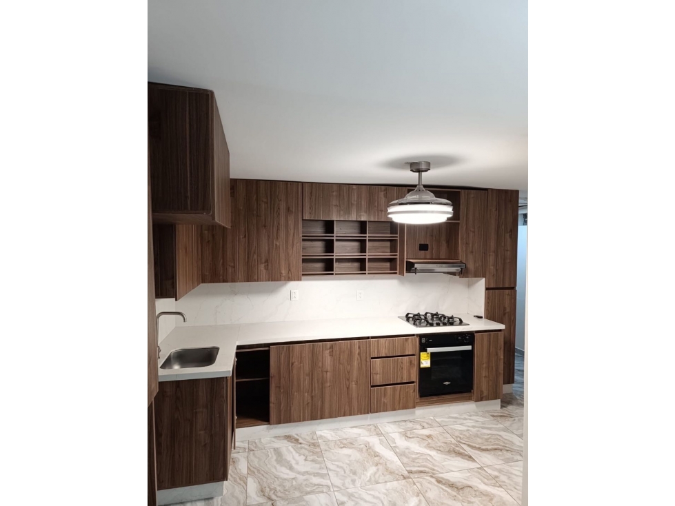 Casa en venta en Envigado barrio Uribe Angel — foto 4