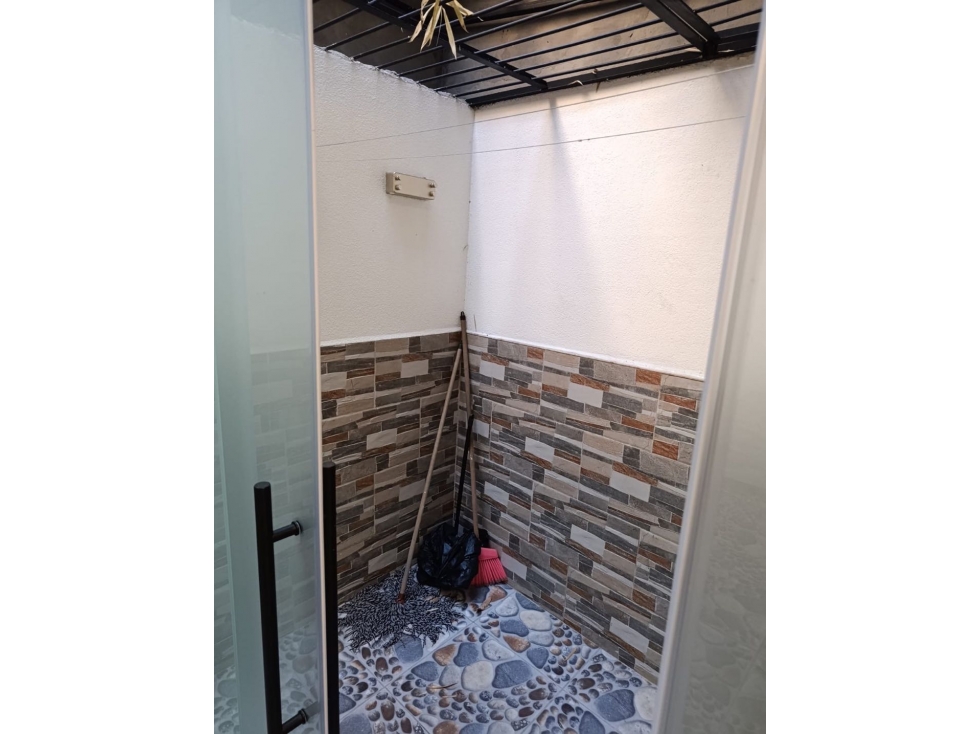 Casa en venta en Envigado barrio Uribe Angel — foto 5