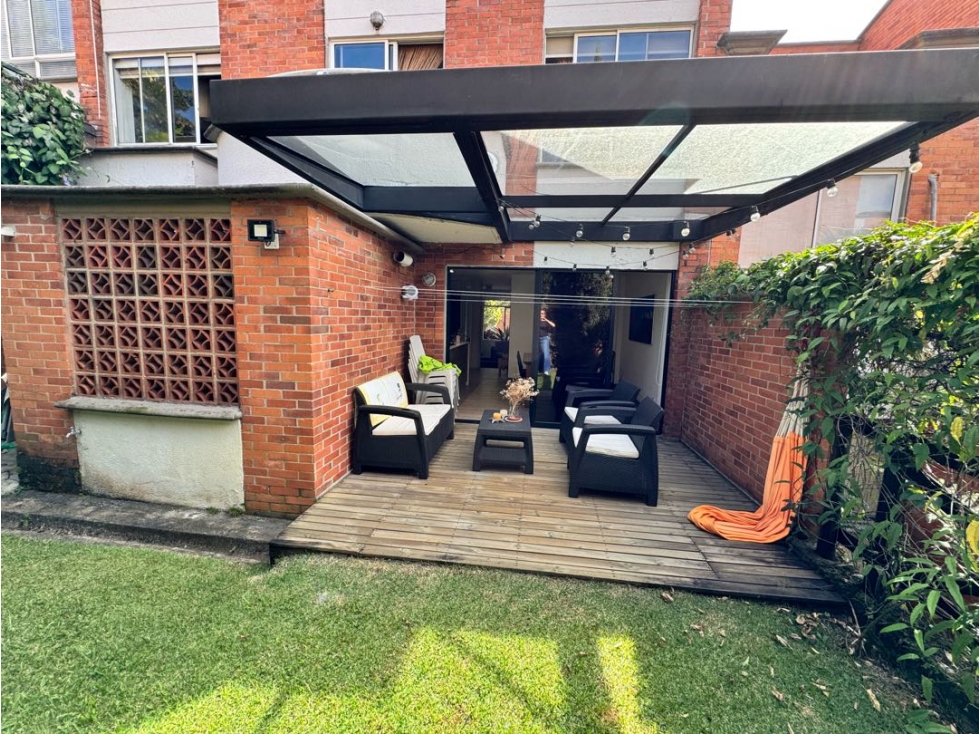 Casa en venta en Envigado cerca de cumbres — foto 2