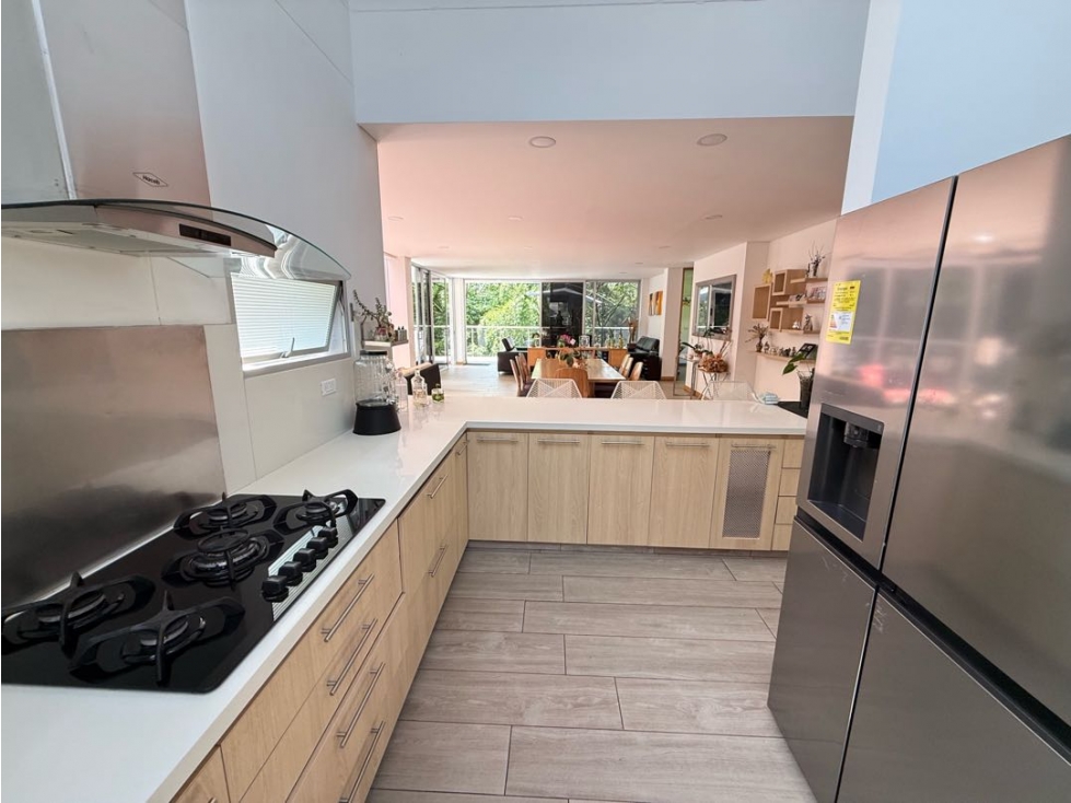 Casa en venta en Envigado - El Esmeraldal — foto 2