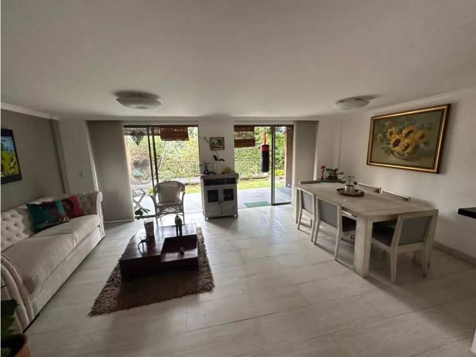 Casa en venta en Envigado la transv intermedia cerca a mall sebastiana — foto 2