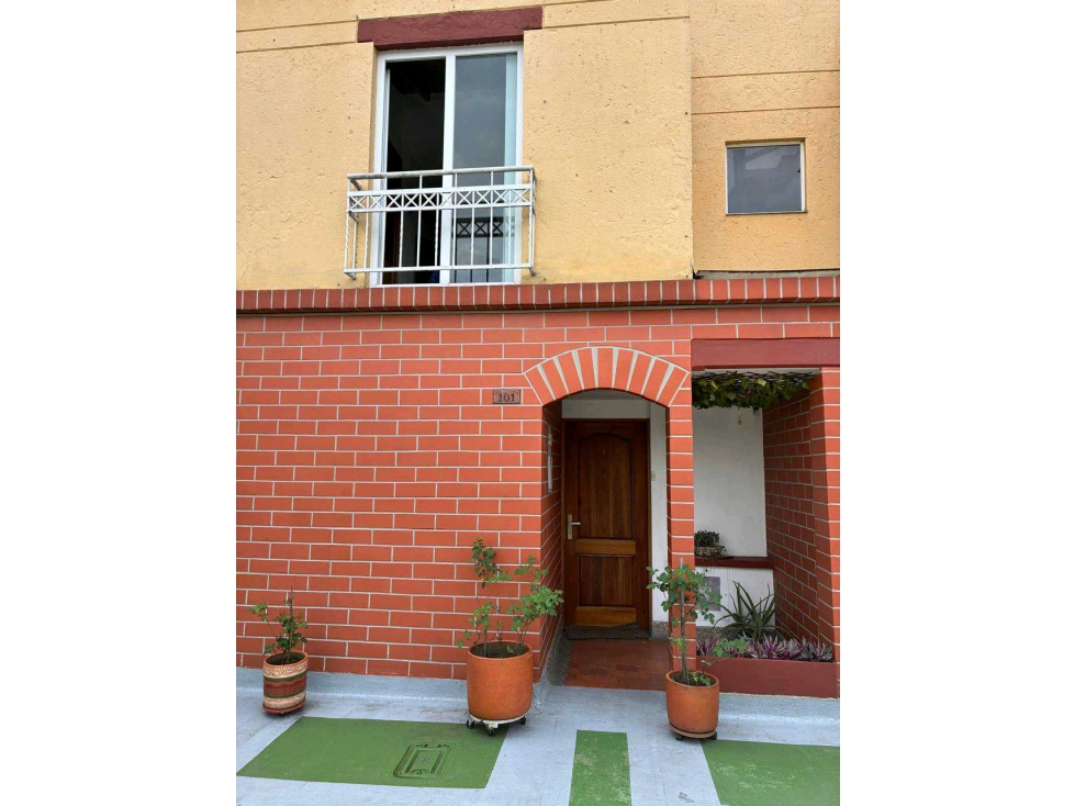 Casa en venta en envigado Loma del Barro — foto 2