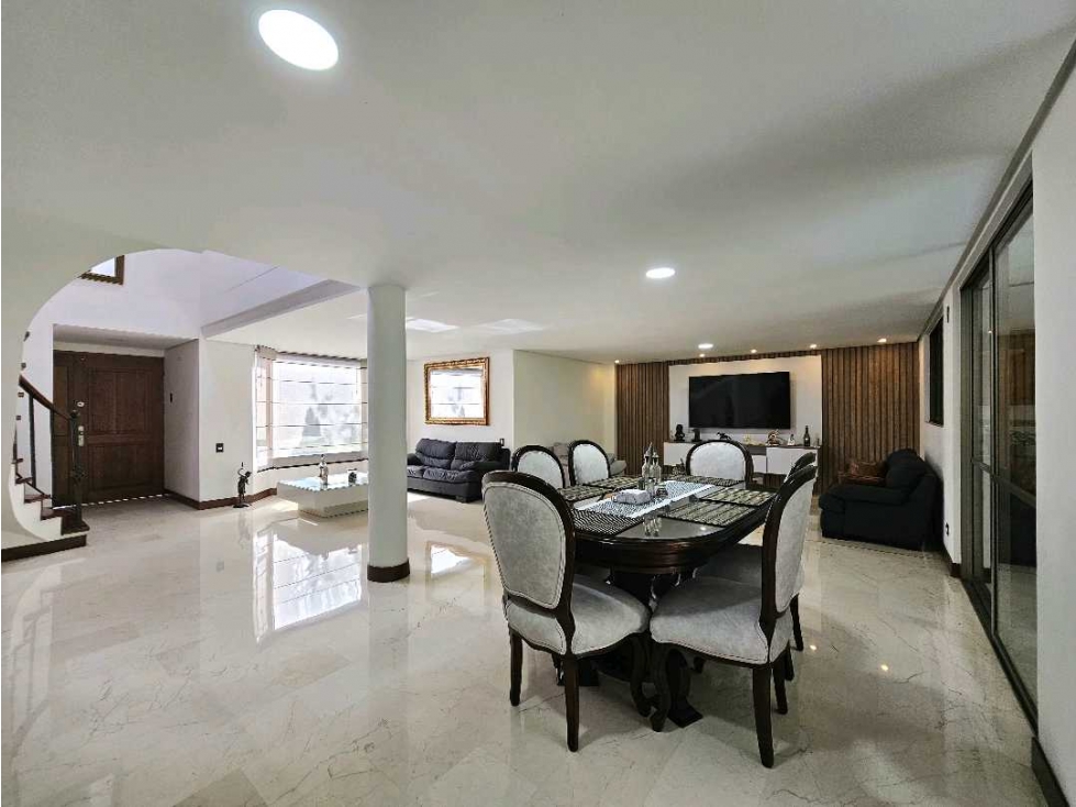 Casa Campestre de 350m² con Jardín en Venta | Loma del Chocho — foto 6