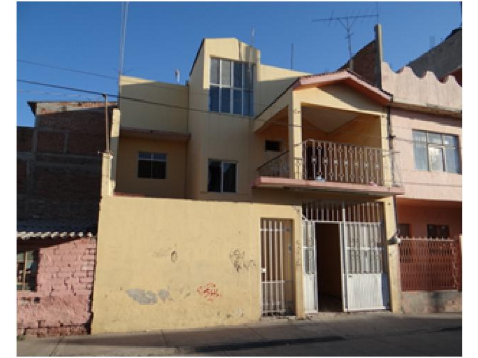 Casa en Venta en Esfuerzo Obrero, Irapuato | 340m² de Construcción - 1