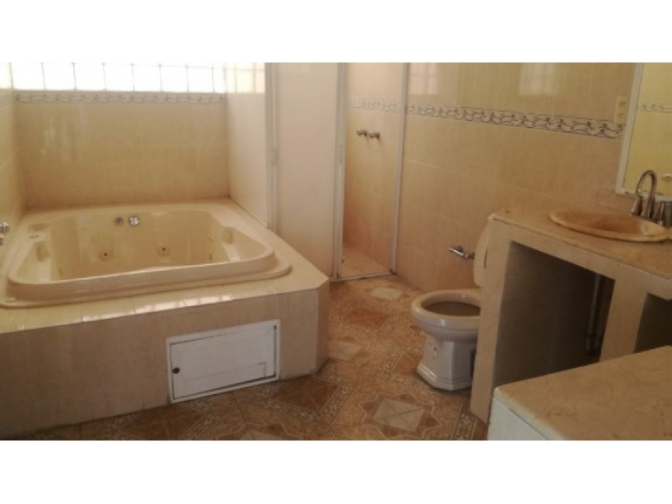 Casa en Venta en Fracc. Los Álamos, Celaya | Oportunidad Inversión - 2