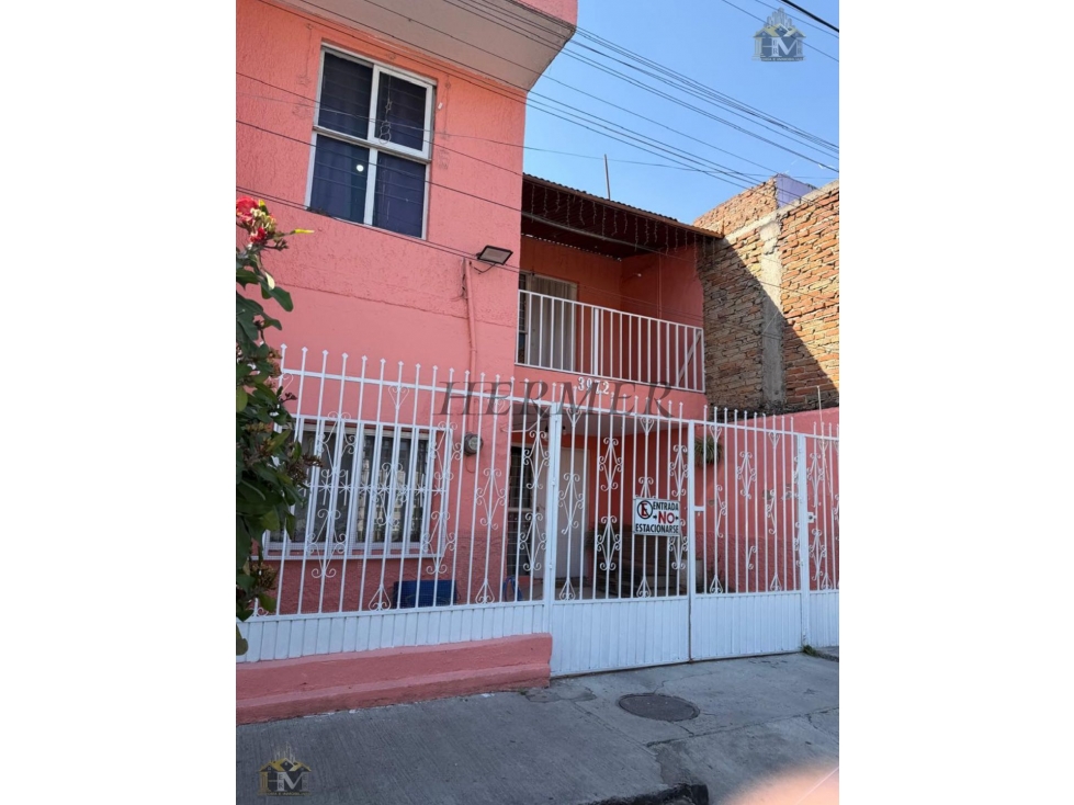 Casa en venta en Guadalajara - 1