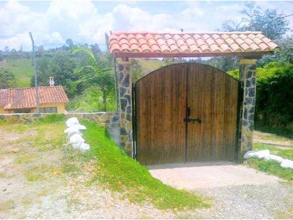 Casa finca en arriendo en Guarne - 2
