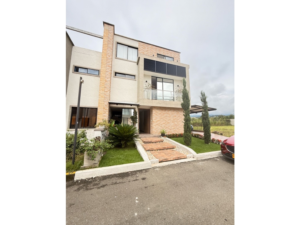 Casa en venta en Hontanar de Las Mercedes